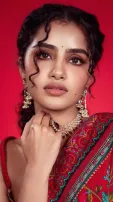 Anupama Parameswaran's Red Saree Elegance Sparks Social Media Frenzy