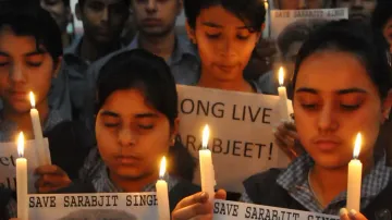 Amir Tanba - inmate who killed Sarabjit Singh in Lahore jail, shot dead