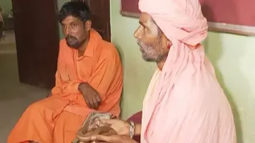 Three persons detained with rare snake in Bhubaneswar
