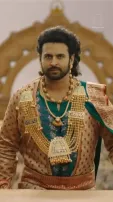 AI Transforms Amarendra Baahubali To Hrithik Roshan Replacing Prabhas