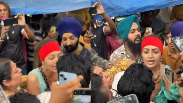 Viral ‘Vada Pav’ girl not arrested, detained for misbehaviour, says Delhi Police