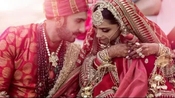 Ranveer Singh 'deletes' wedding pics with Deepika Padukone from Instagram, fans baffled!