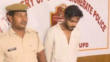 Infamous chain snatcher arrested in Bhubaneswar 