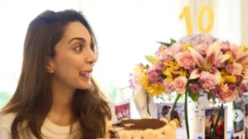 10 years of Kiara Advani: Actress gets teary-eyed as she celebrates with fans