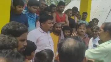 Power cuts for 4-5 days, furious villagers hold electricity dept employees hostage 