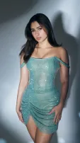 Ishq Vishk Rebound Actress Pashmina Roshan Shines In Green Prom Outfit