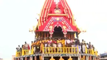 Chariot pulled towards Singhadwar in Puri