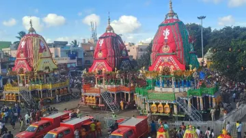 Puri Rath Yatra: Chariots of Lord Jagannath, Lord Balabhadra and Devi Subhadra reach Gundicha Temple