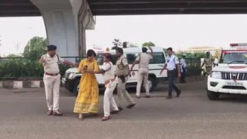 High drama after woman comes in front of Odisha CM’s carcade in Bhubaneswar 