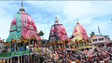 Bahuda Yatra Of Holy Trinity In Puri