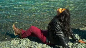 Lady Instagram travel influencer dies after falling off waterfall while shooting reels