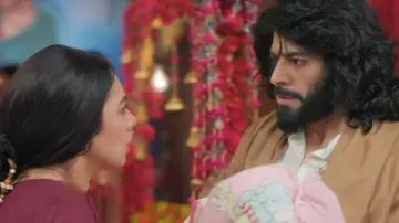 Anupamaa: Aadhya sparks Anu and Anuj's reunion in dramatic twist 