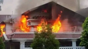Mob sets former B'desh skipper Mashrafe Mortaza's house on fire
