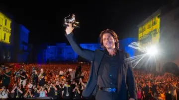 Shah Rukh Khan only Indian to be honoured with prestigious Pardo Alla Carriera at Locarno Film Festi