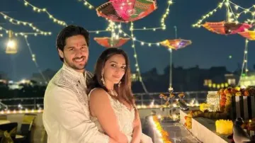 Sidharth Malhotra 'getting cozy' with model during fashion show; here's how Kiara Advani reacted