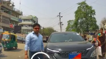 Bihar civil service official caught driving on wrong side, shows attitude on road – Watch