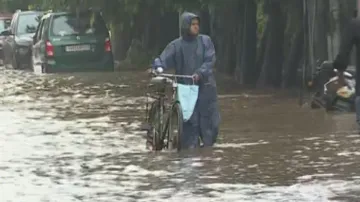 Heavy rain causes waterlogging in Bhubaneswar