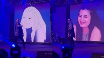 Groom’s romantic dance to surprise bride melts hearts across the internet; watch