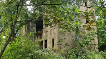 Abandoned building in which the minor girl was found dead