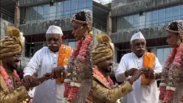 Panditji rocks on wedding stage, leaves bride and groom speechless - watch