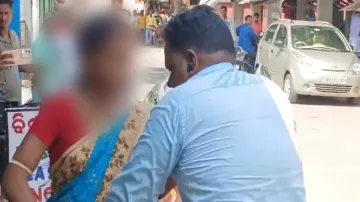 Couple Enters Into Fight Near Banki Court