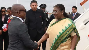 President Droupadi Murmu & H.E. Mr Michael Usi, the Vice President of Malawi
