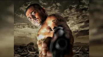 After Aamir Khan, AR Murugadoss planning Ghajini sequel with Suriya!