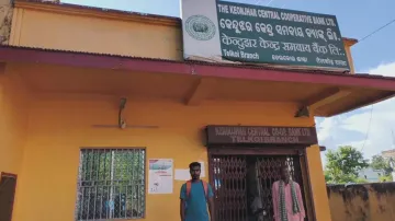 Chequebook & NEFT scam in Odisha! 'Loans taken, money withdrawn' without customer knowledge