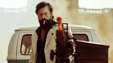 Diwali celebration with KGF's Rocky Bhai swag! Youth recreates Yash's iconic scene with funny twist