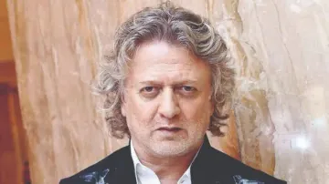 Famous Fashion Designer Rohit Bal passes away