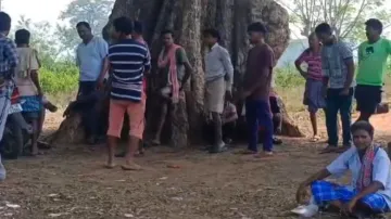 Elderly woman dies while returning home from bank in Koraput