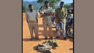 Robbers posing as police loot Rs 2.40 lakh in Odisha