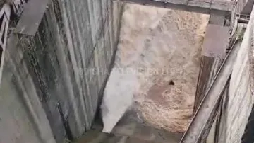 Crack develops in Telengiri water reservoir in Odisha, locals fear flood-like situation