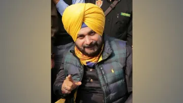 Navjot Sidhu issues clarification after doctors question his claim on cancer diet