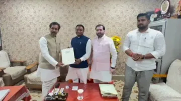 UP CM Yogi Adityanath invites Odisha CM for Maha Kumbh Mela at Prayagraj
