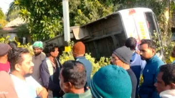 Bus overturns in Bhadrak
