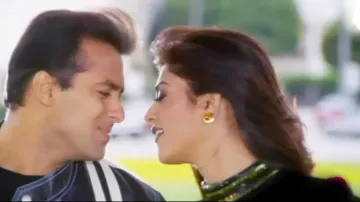 Teenage obsession of THIS actress led her to 'romance' Salman Khan after he saw her 15YO pic