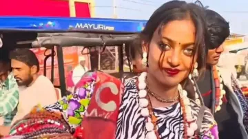 Picture of Monalisa in Mahakumbh 