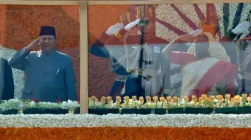 President Droupadi Murmu unfurls National flag at Delhi on Republic Day