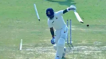 A bus driver’s tips led to Virat Kohli’s dismissal