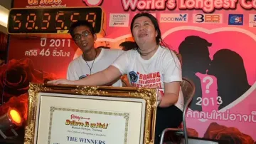 Love is dead? Couple who kissed for 58 hours separate after 10 years; social media reacts