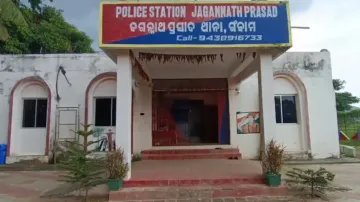One dead, another critical after OSRTC bus loses control, hits scooter in Ganjam