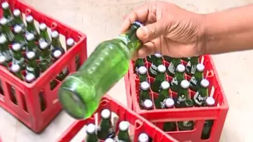 Liquor sold in cold drink bottles in Bhubaneswar! Excise officials catch smugglers red-handed