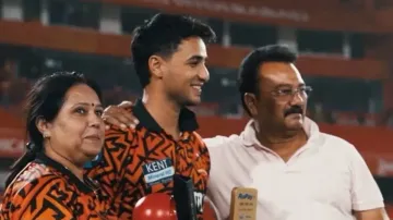 Abhishek Sharma with his parents