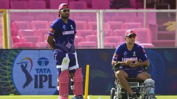 Rajasthan Royals captain Sanju Samson and coach Rahul Dravid 