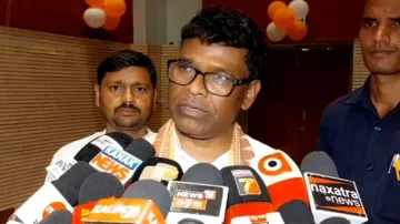 Journalists, newspaper hawkers in Odisha to get benefits from this scheme!