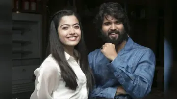 Rashmika Mandanna is super late but has a special birthday wish for Vijay Deverakonda