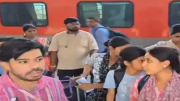 Odisha students start returning from Jammu amid ongoing unrest