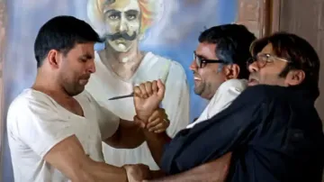 Akshay Kumar, Paresh Rawal, Suniel Shetty in Hera Pheri