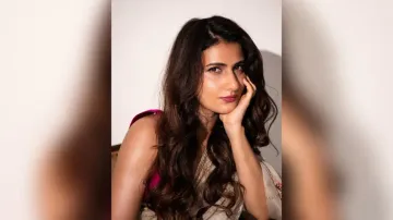 Fatima Sana Sheikh hit fan for inappropriately touching her, but...